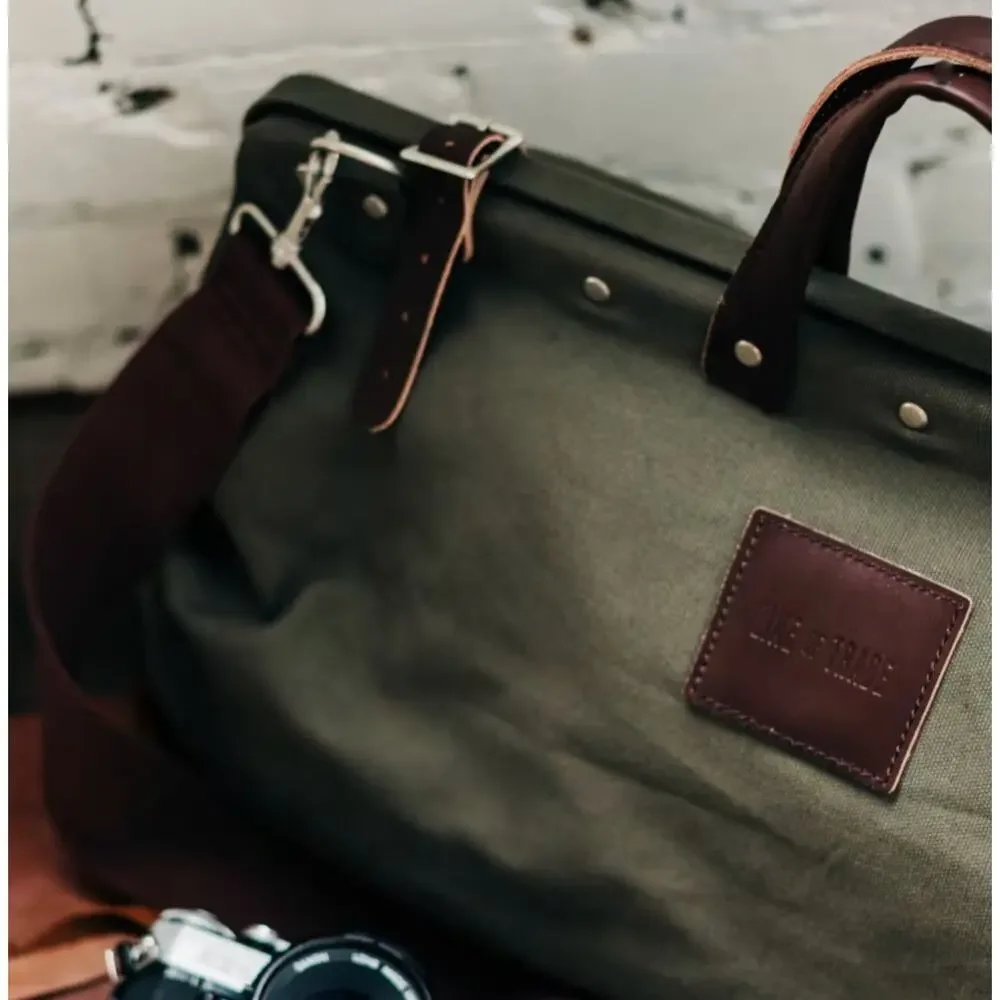 INcredible Weekender Bag! Olive Green